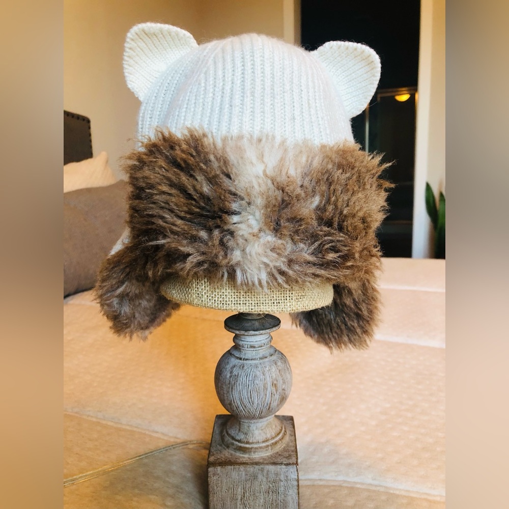 J Crew Crewcuts size S/M Trapper Bomber hat with ears cream colored faux fur